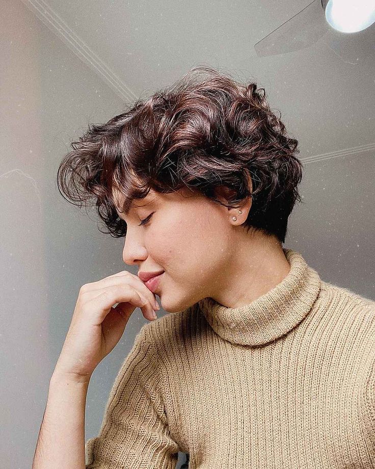 Tomboy Haircuts 2024 16 Ideas: Short, Korean, Long, Curly Styles for Women