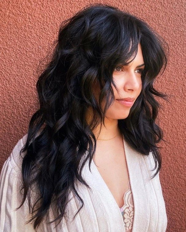 50 Haircuts For Thick Wavy Hair To Shape And Alleviate Your Beautiful Mane 1 