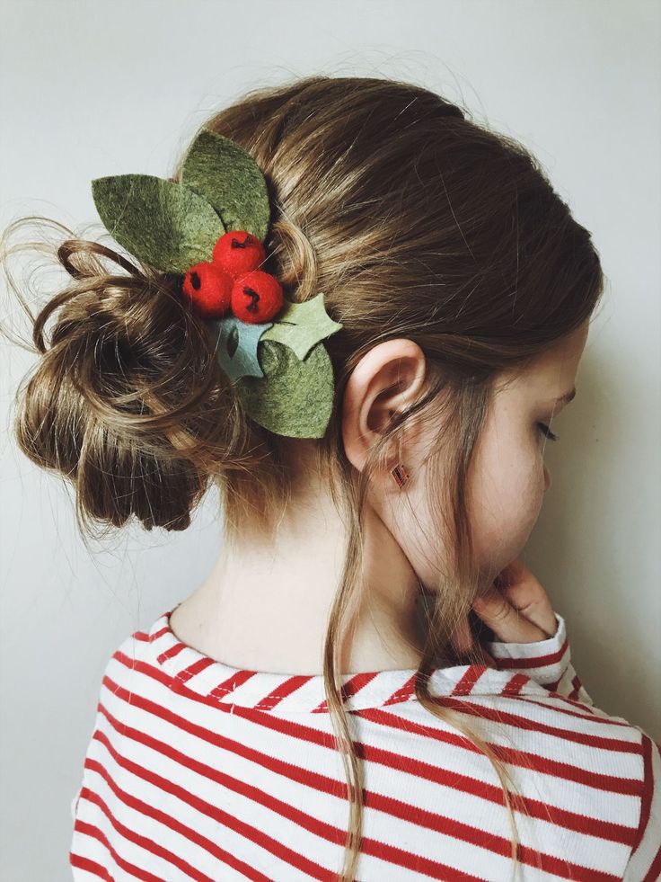 Christmas Hairstyles for Kids 2023 21 Ideas