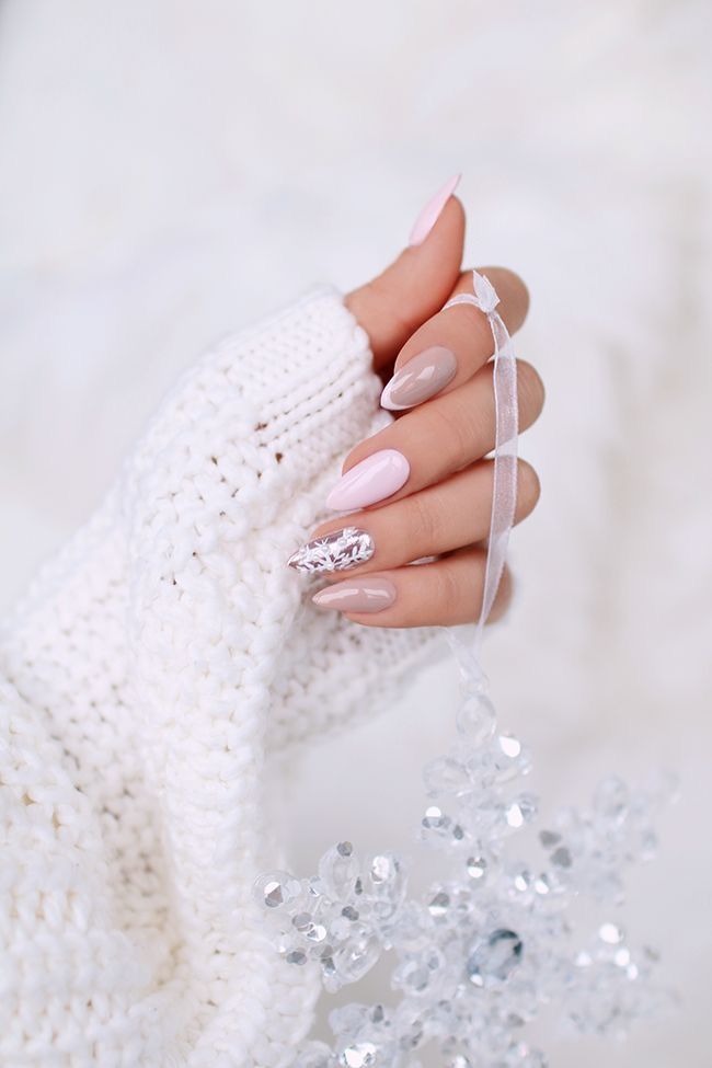 Pink Christmas Nails 2023 18 Ideas: A Festive Nail Art Guide