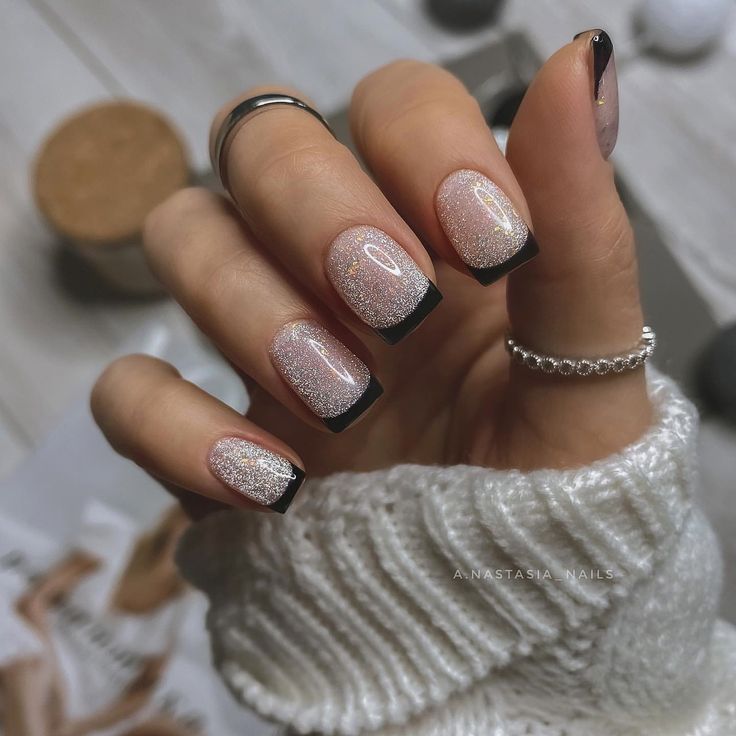 Christmas Nail Art 2023 21 Ideas: A Trending Style Guide