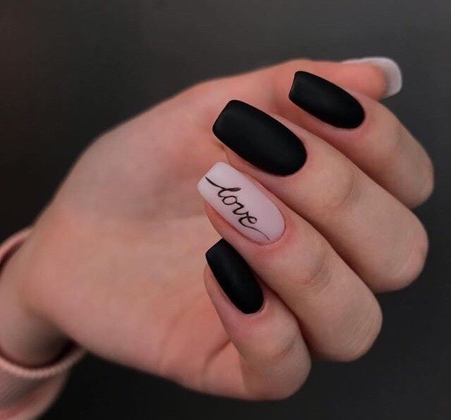 Short New Year's Nails: Black 2024 Designs & Trendy 16 Ideas