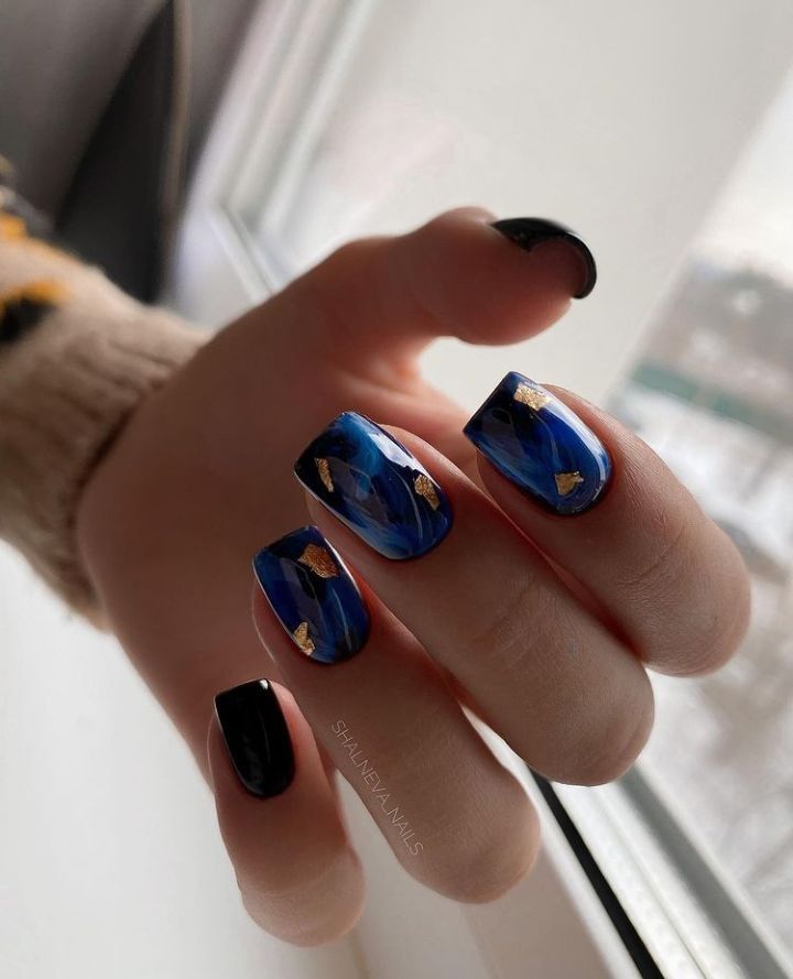 2024 Nail Designs 16 Ideas: Happy New Year with Red, Blue & Black Trends