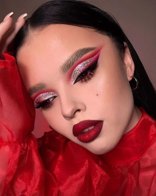 Red Christmas Makeup 2023: 20 Ideas, Tutorials, and Trends for Women