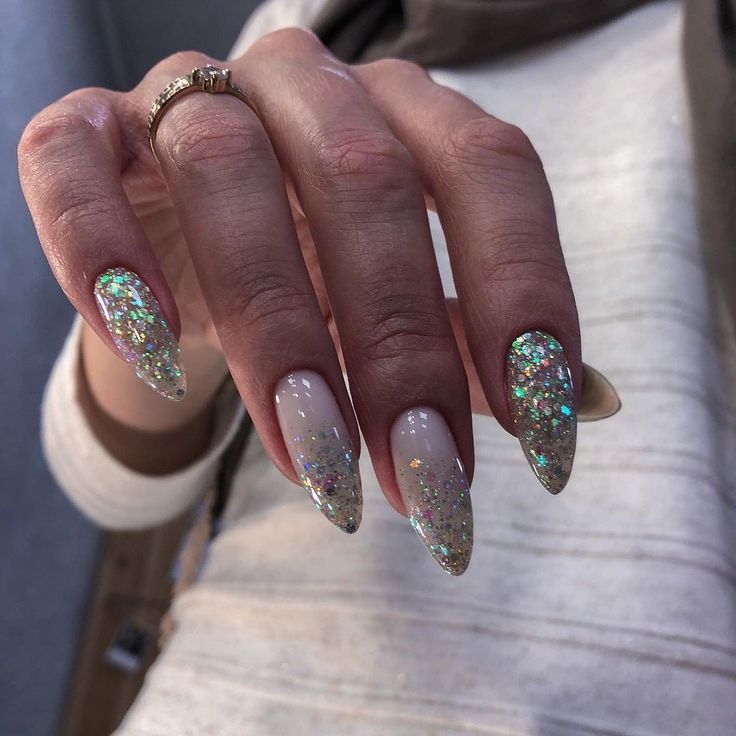 New Year's Nail Art 2024 18 Ideas: Lunar, Chinese Inspirations & Trendy Designs