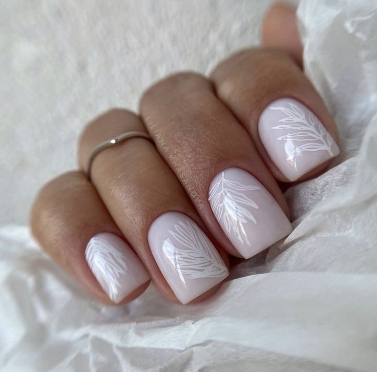 Short New Year's Nails White 2024 18 Ideas: Trendy Designs & Manicure Art