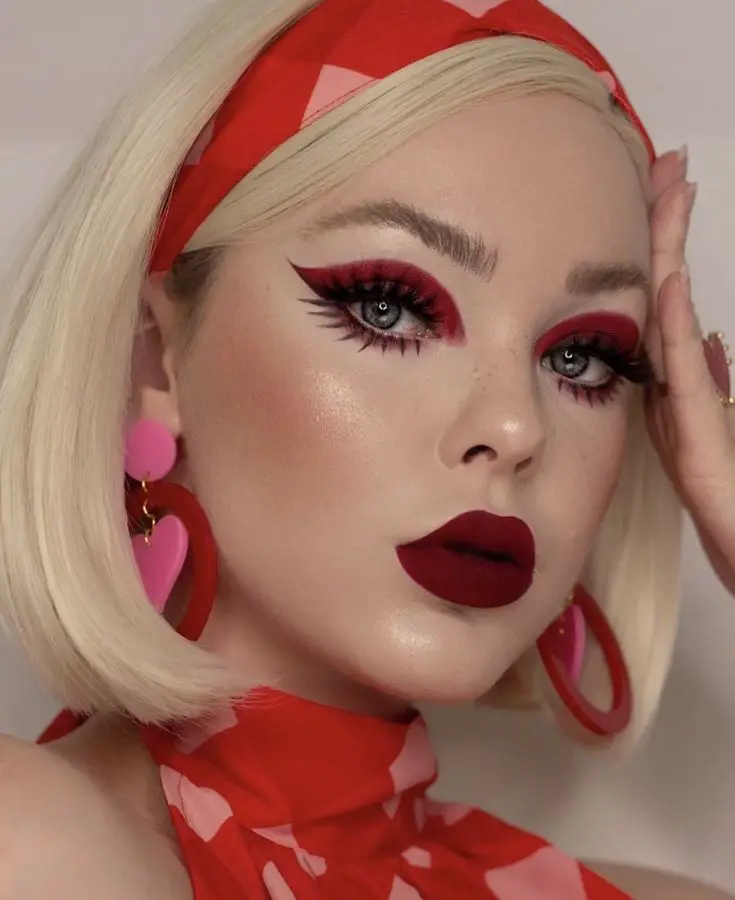 Red Christmas Makeup 2023: 20 Ideas, Tutorials, and Trends for Women