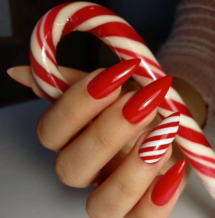 Long Christmas Nails 2023 18 Ideas: Nail Art Inspiration for the Festive Season