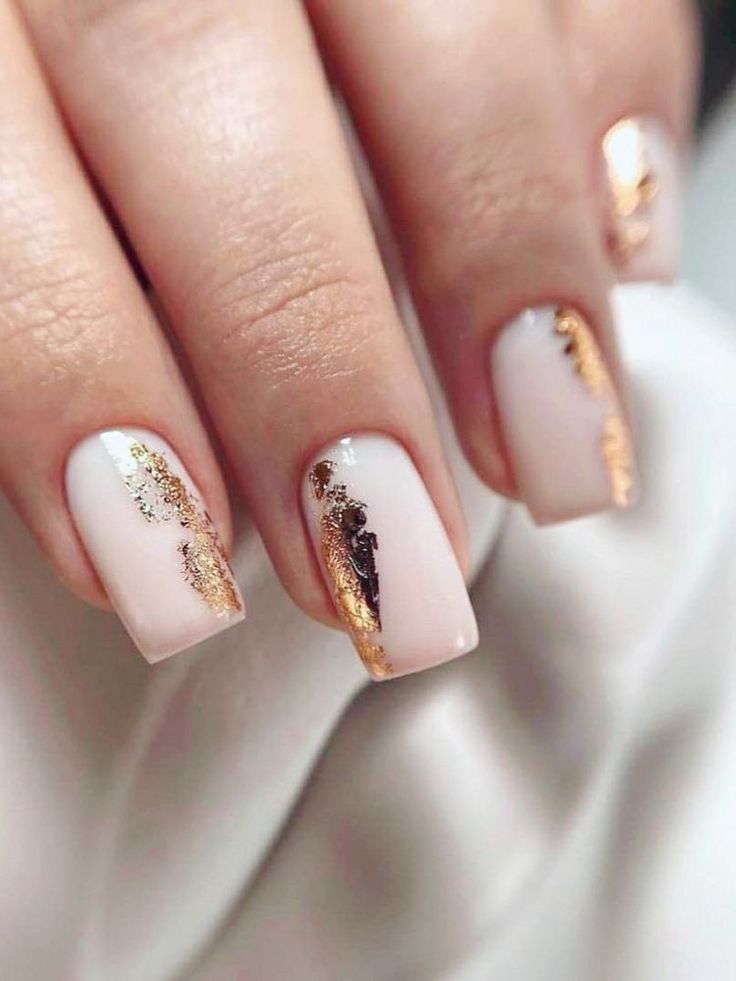 Medium Nails 20 Ideas: New Year 2024 Trending Designs and Colors