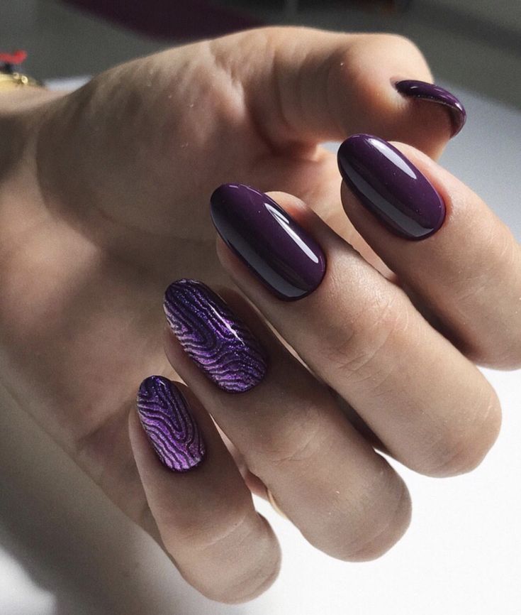 2024 New Year Nails 18 Ideas: From Gel to French, Red to Black, Get Inspired!