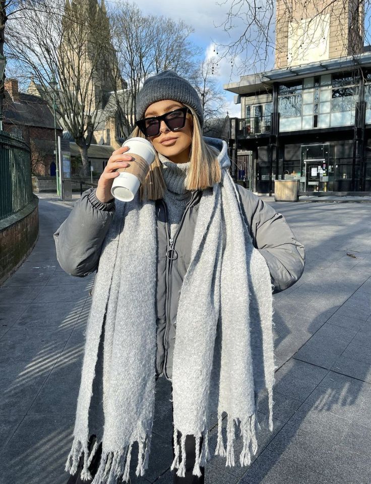 Everyday Fashion Outfits for Winter 2023 - 2024 20 Ideas: Stay Stylish and Warm!