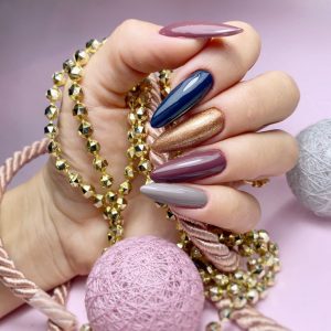 Holiday Gel Nails Winter 2023 - 2024 16 Ideas - Fall Update Ideas