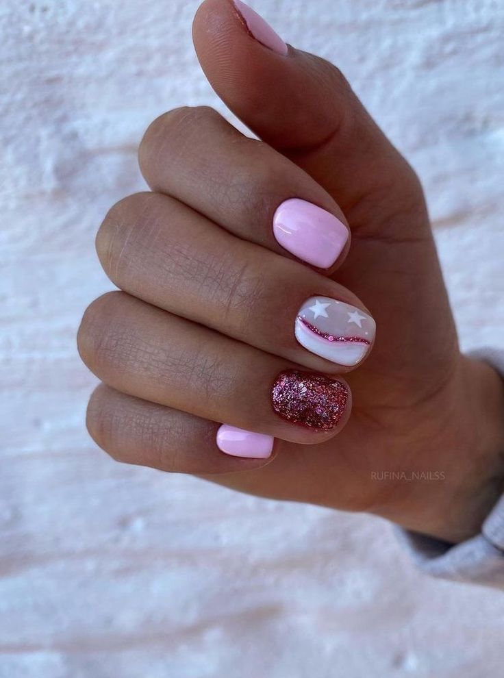 New Year Nails 2024 18 Ideas: Trendy Designs, Almond Shapes, and Sparkling Glitter