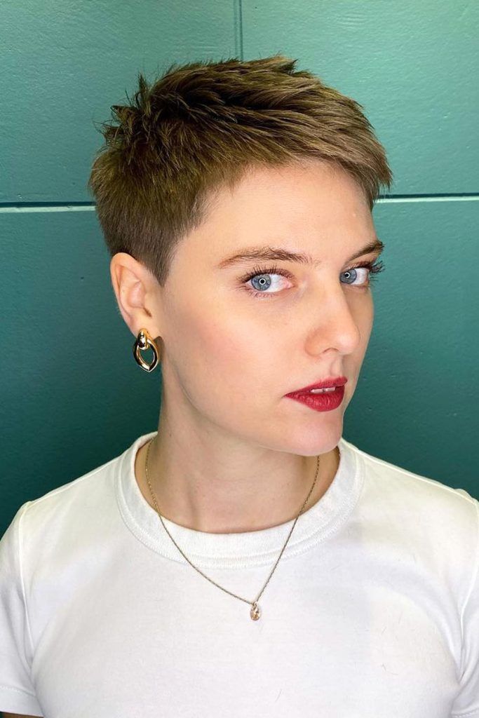 Pixie Haircut 2024 16 nápadů: Buďte napřed s delšími, krátkými a červenými styly