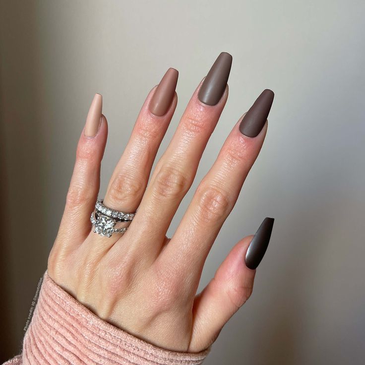 Matte Winter Nails 2023-2024 21 Ideas