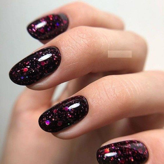 2024 Nail Designs 16 Ideas: Happy New Year with Red, Blue & Black Trends