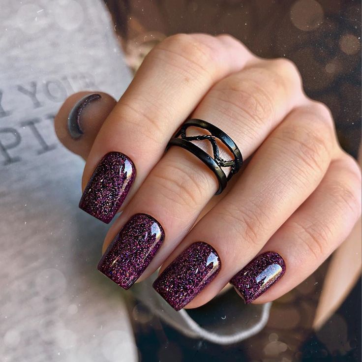 Medium Nails 20 Ideas: New Year 2024 Trending Designs and Colors