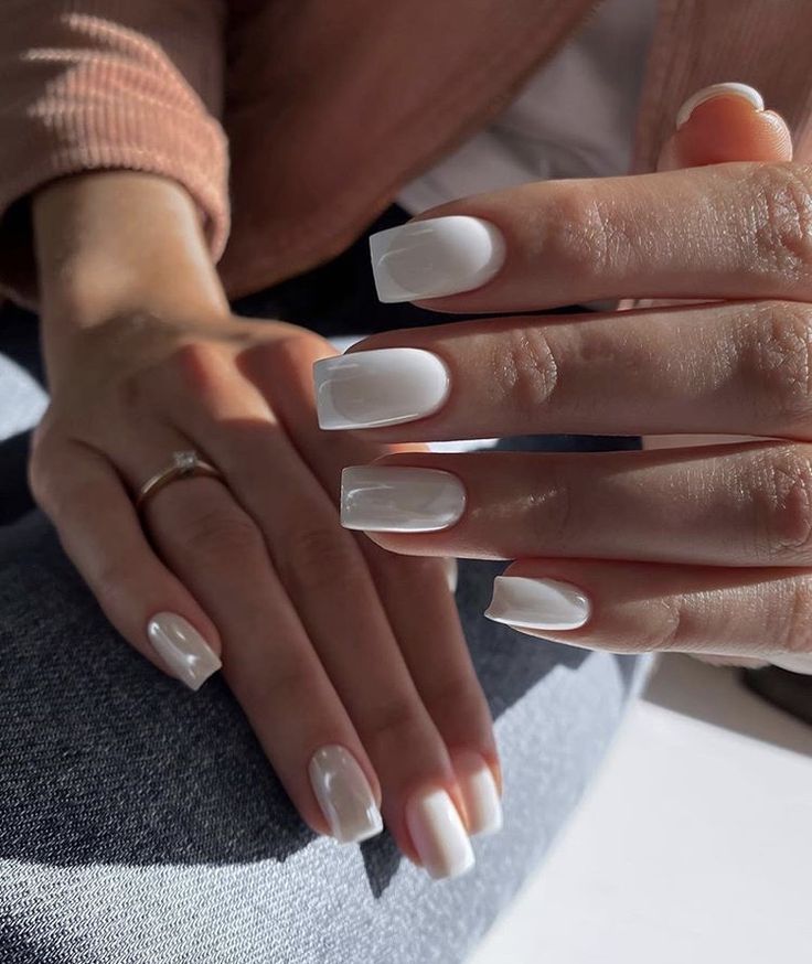 Short New Year's Nails White 2024 18 Ideas: Trendy Designs & Manicure Art