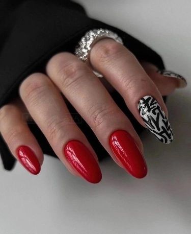 Medium Nails 20 Ideas: New Year 2024 Trending Designs and Colors