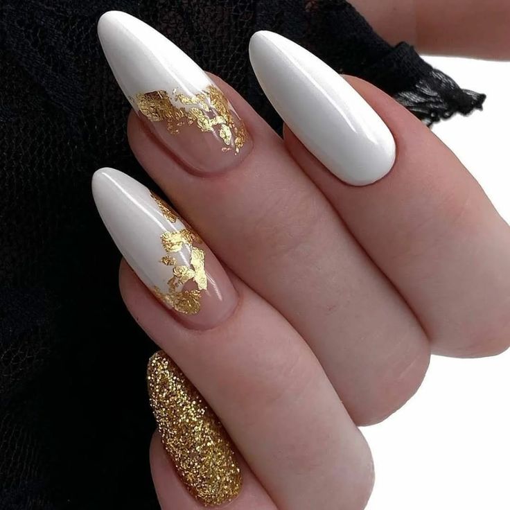 White Christmas Nails 2023 22 Ideas: The Ultimate Festive Nail Guide