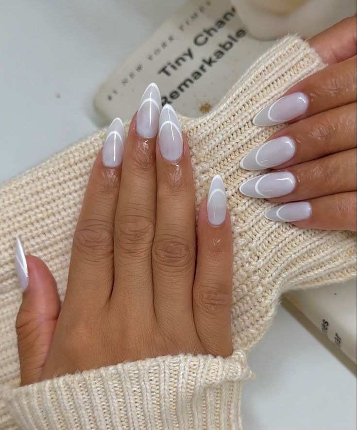 French Christmas Nails 2023 18 Ideas: Glam Up Your Holidays