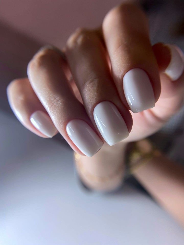 Short New Year's Nails White 2024 18 Ideas: Trendy Designs & Manicure Art