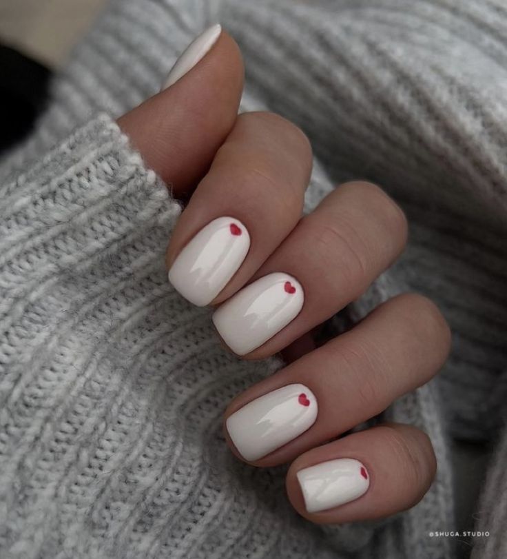 Short New Year's Nails White 2024 18 Ideas: Trendy Designs & Manicure Art