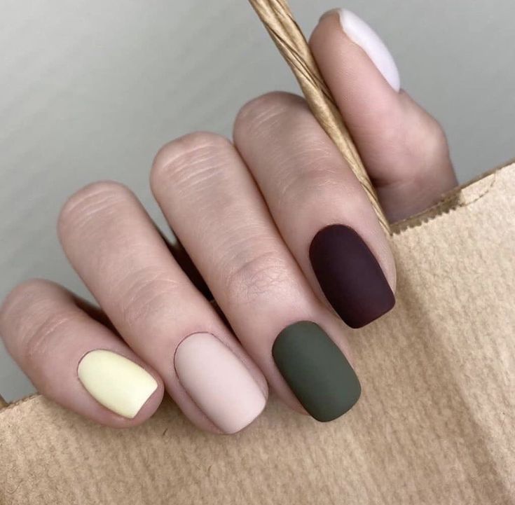 Pretty Winter Nails 2023 - 2024 18 nápadů