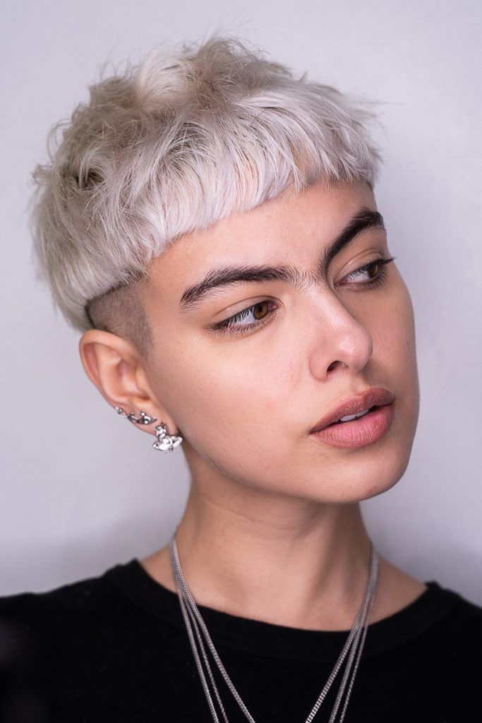 Pixie Haircut 2024 16 nápadů: Buďte napřed s delšími, krátkými a červenými styly