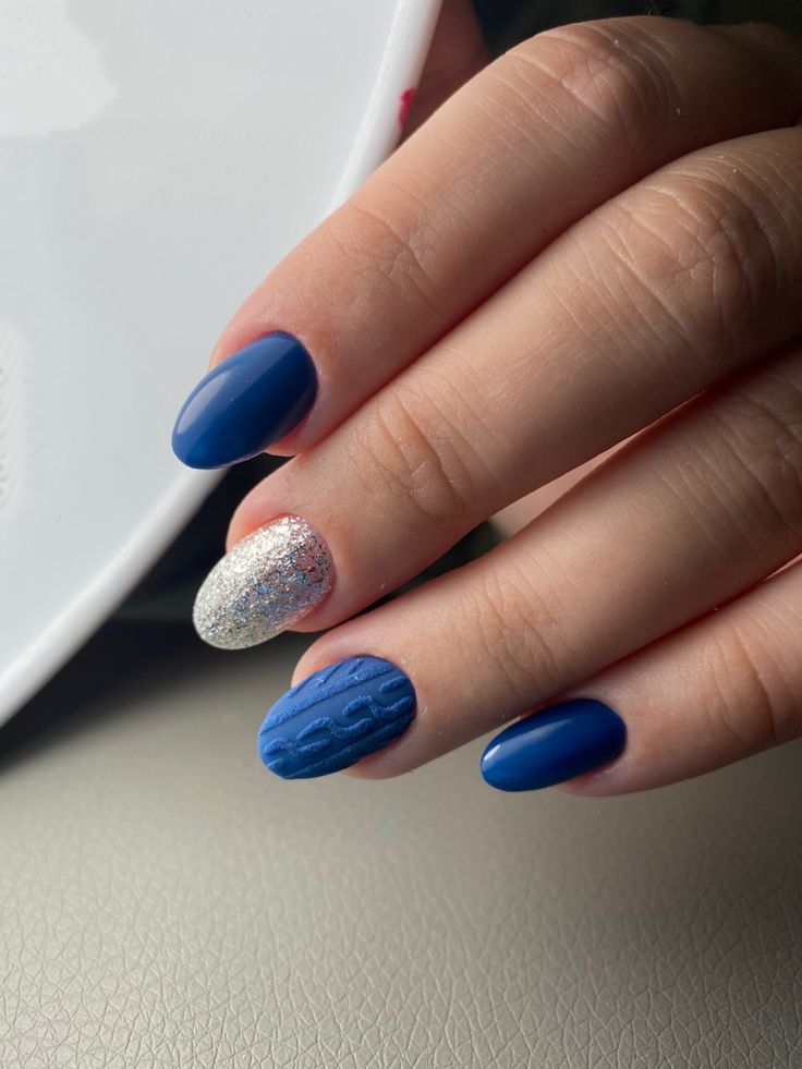 Winter Manicure 2023-2024 16 Ideas: Nailing the Season's Trends