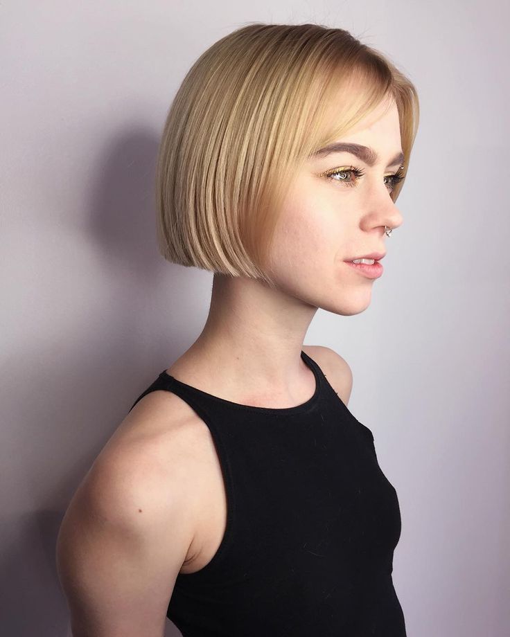 Chin-Length Haircuts 2024 20 Ideas: Trends for Fine and Thick Hair, Round Faces, and More