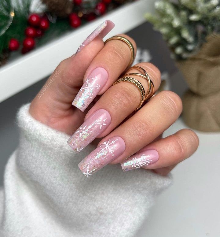 Christmas Nails Acrylic 2023 16 Ideas: A Slavnostní Nail Art Guide