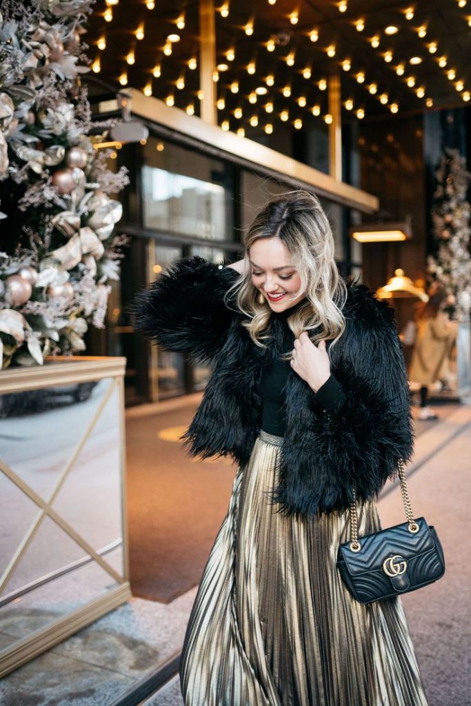 Glamorous NYE Party Outfit 22 Ideas for 2024: Shine Bright with Anna's Expert Tips