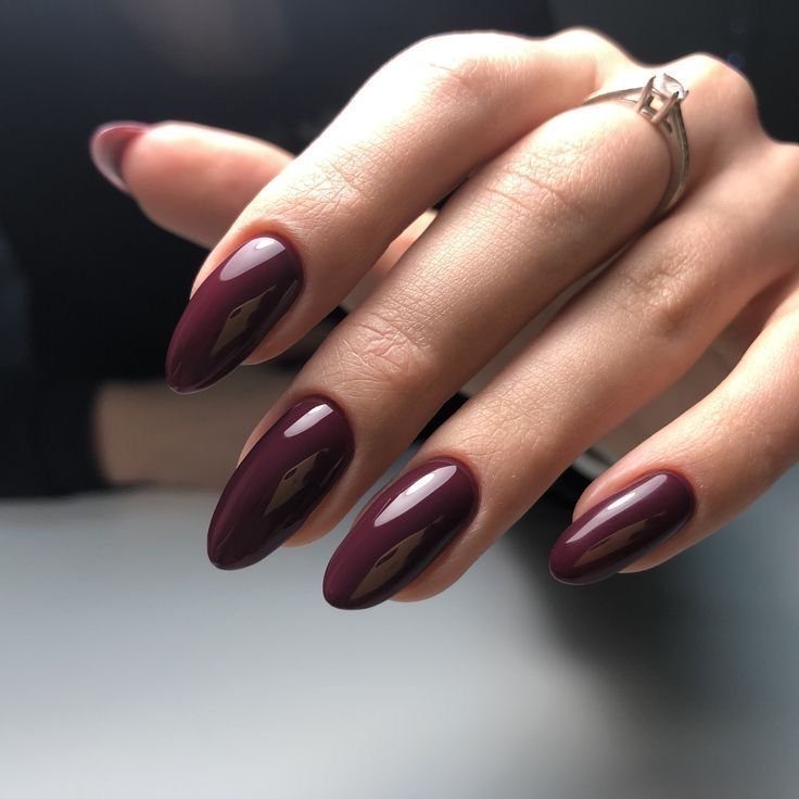 Explore The Best Round Nail Designs 2024 Chic Trendy Ideas   14 64 