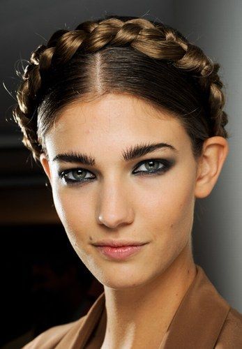 Milkmaid Braid Hairstyles 2024 16 Ideas: A Fusion of Tradition and Trend