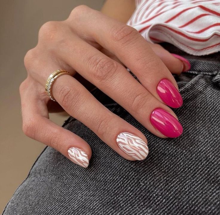 Explore the Best Round Nail Designs 2024 Chic & Trendy Ideas