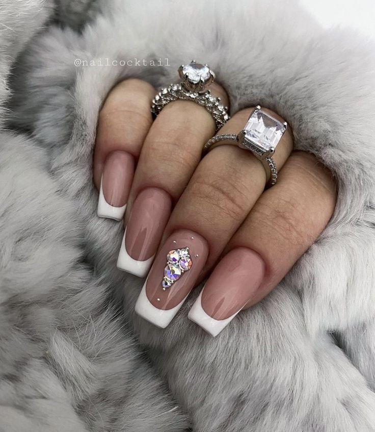 2024's Top Nail Rhinestone Designs 15 Ideas