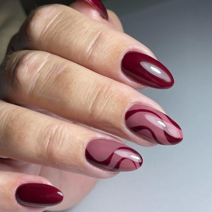 2024's Top Oval Nail Designs 15 Ideas