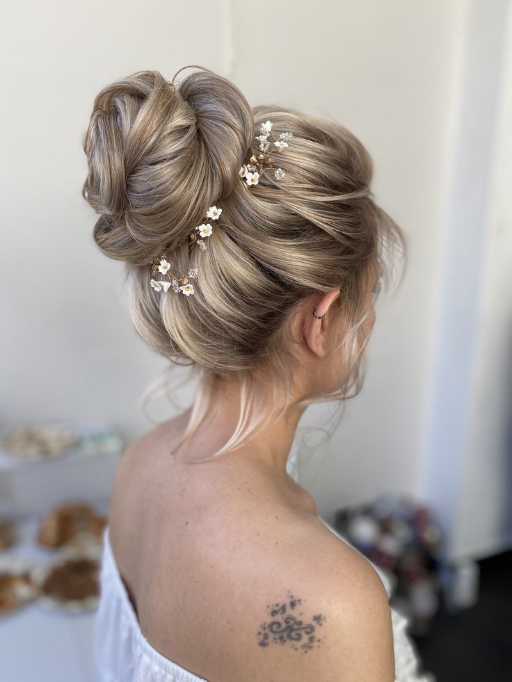 Wedding Hairstyles 2024 22 Ideas: Expert Tips and Trends