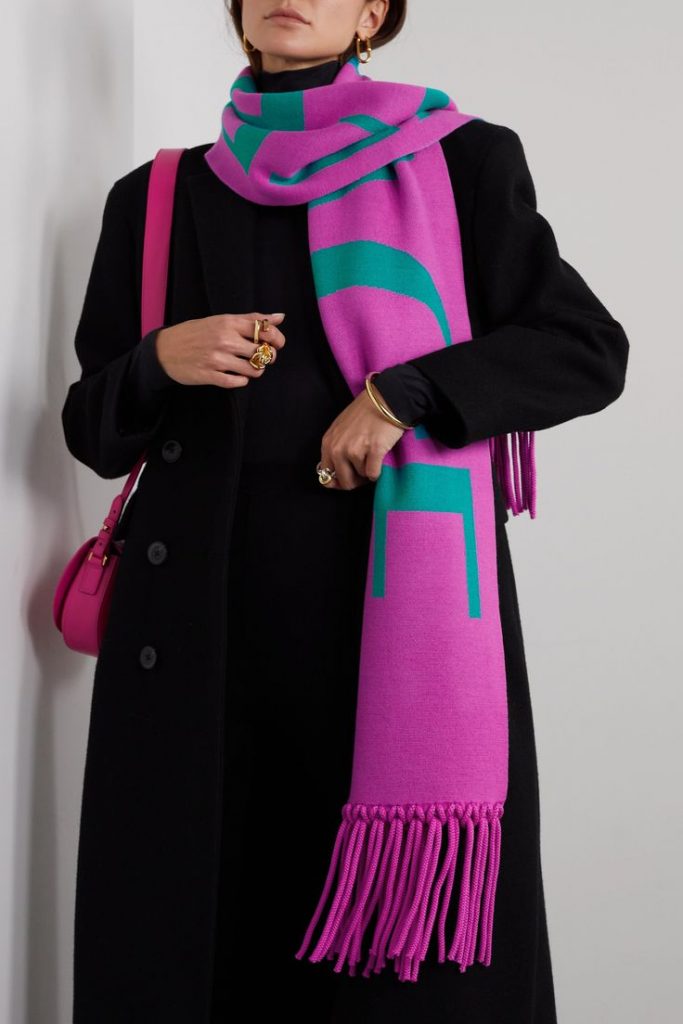 Scarf Outfit 2024 18 Ideas: Elevate Your Winter Fashion Game