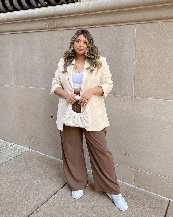 Embrace Spring 2024 With Trendy Plus Size Outfits For Every Occasion   11 80 