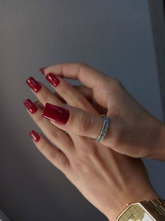 Spring Nails Red 2024 16 Ideas: A Fusion of Elegance and Playfulness