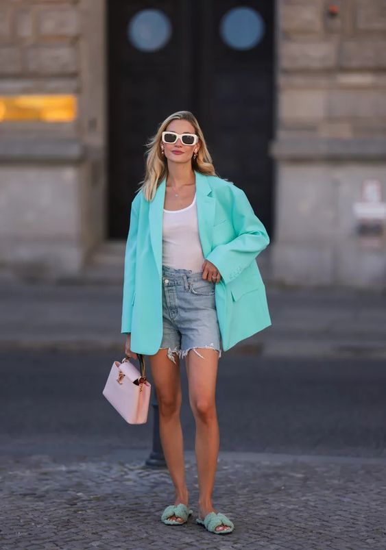 Embracing Spring 2024: A Fresh Take on Shorts Outfits for Women 17 Ideas