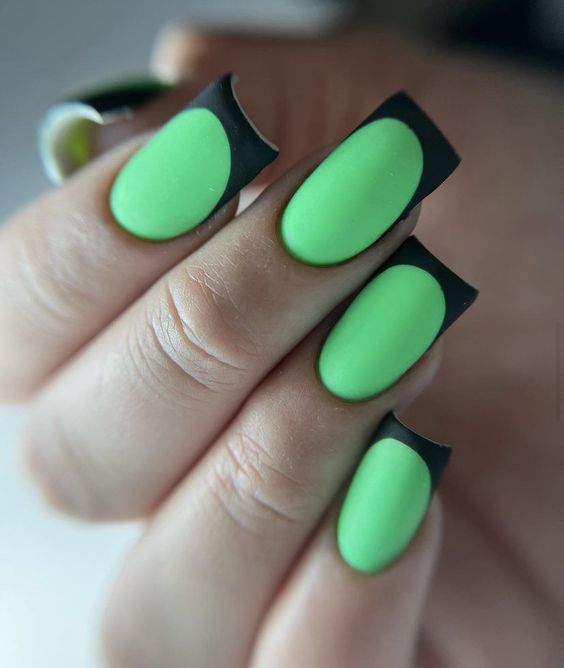 Spring 2024's Fresh Green Nail Trends 16 Ideas