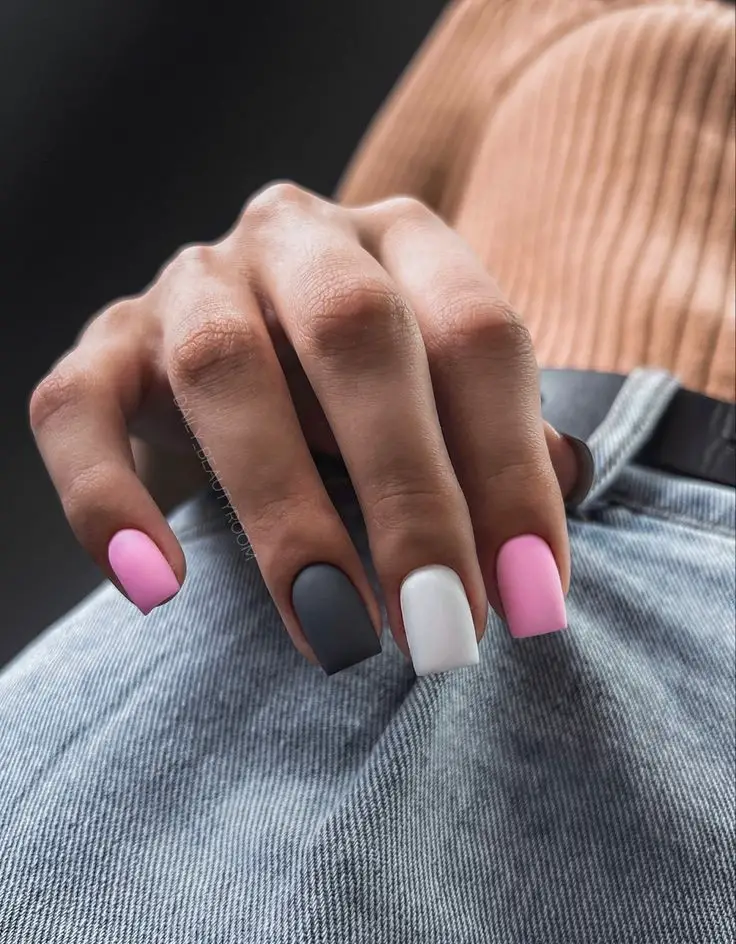 Embrace the Elegance of January Nails Color 2024 18 Ideas: A Fashion Forward Guide