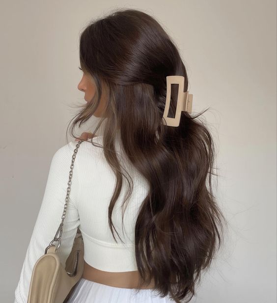 March Hairstyles 2024: Fresh and Trendy 15 Ideas to Elevate Your Look