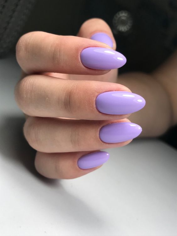 Spring 2024's Trendy Almond Nail Designs 15 Ideas