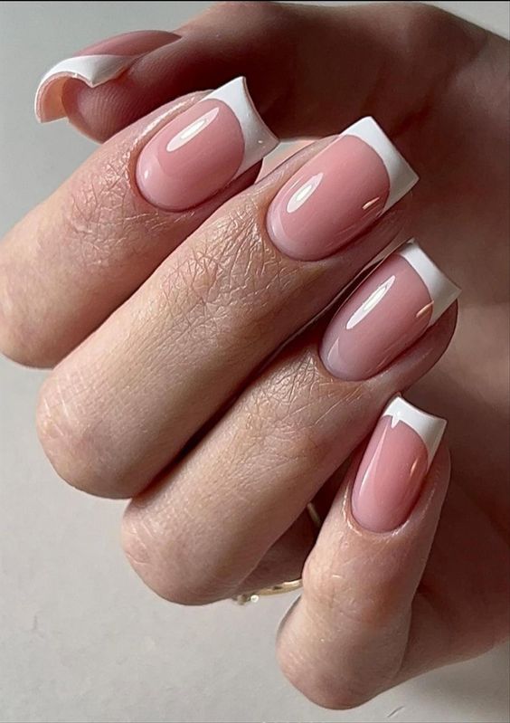 Trendsetting Square Nail Designs For A Stylish Spring 2024   3 64 