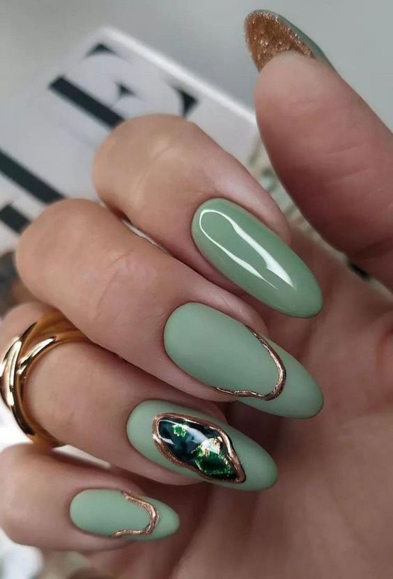 Spring 2024's Fresh Green Nail Trends 16 Ideas