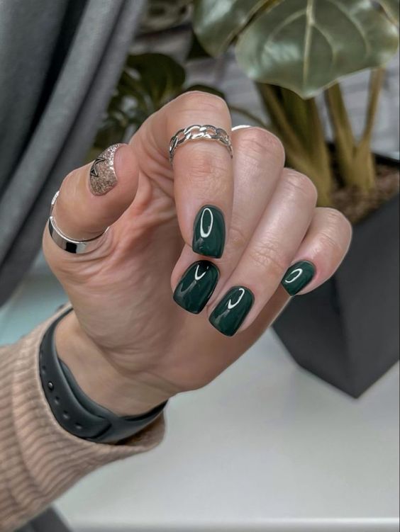 Spring 2024's Fresh Green Nail Trends 16 Ideas